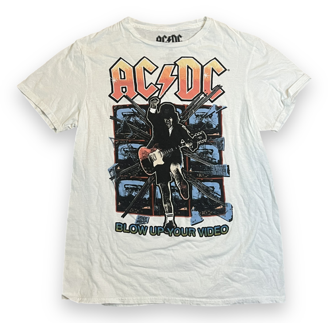 AC/DC t shirt (medium)