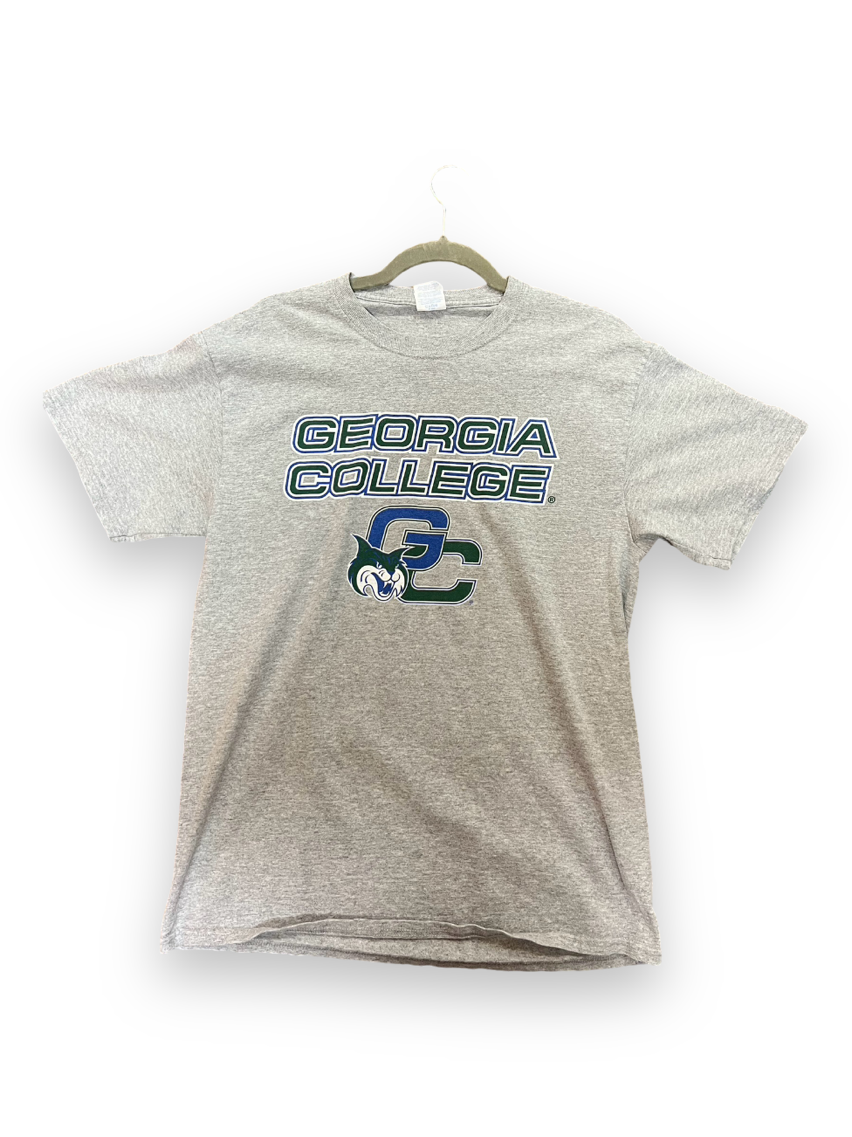 Georgia College T shirt (medium)