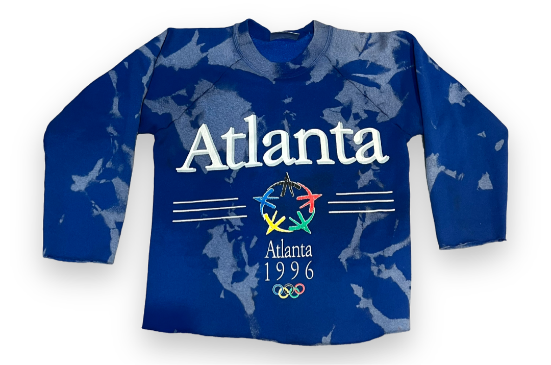 Acid washed Cropped Atlanta 1996 Olympics sweater (medium)